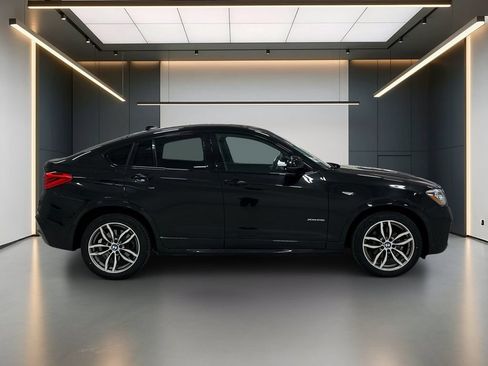 Used 2017 BMW X4 xDrive28i AWD/4WD image 7