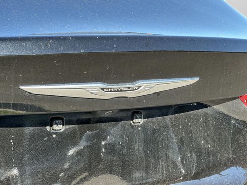 Used 2015 Chrysler 200 S w/ Comfort Group image 23