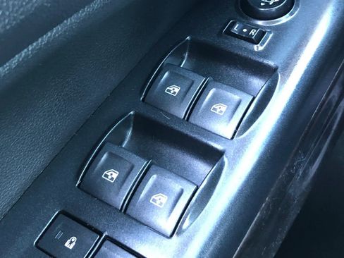 Used 2018 GMC Canyon SLE w/ Nightfall Edition image 18