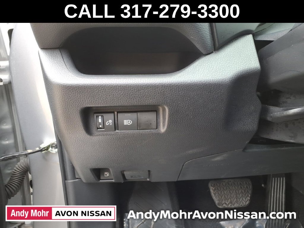 Used 2025 Toyota RAV4 LE AWD/4WD image 21