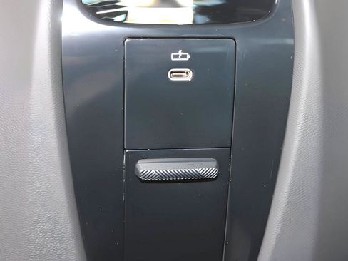 Used 2025 BMW iX M60 image 33