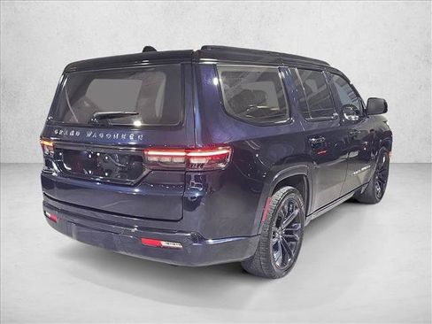 Used 2022 Jeep Grand Wagoneer Series II AWD/4WD image 5