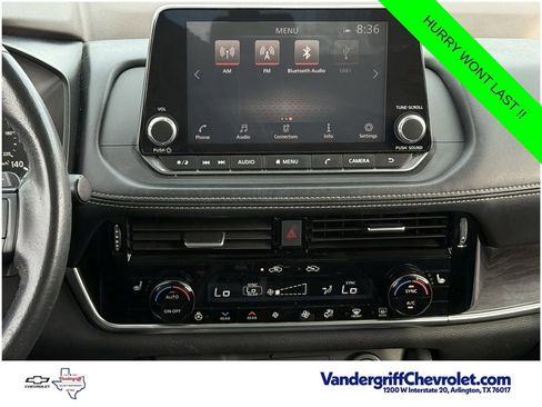 Used 2021 Nissan Rogue SL FWD image 16