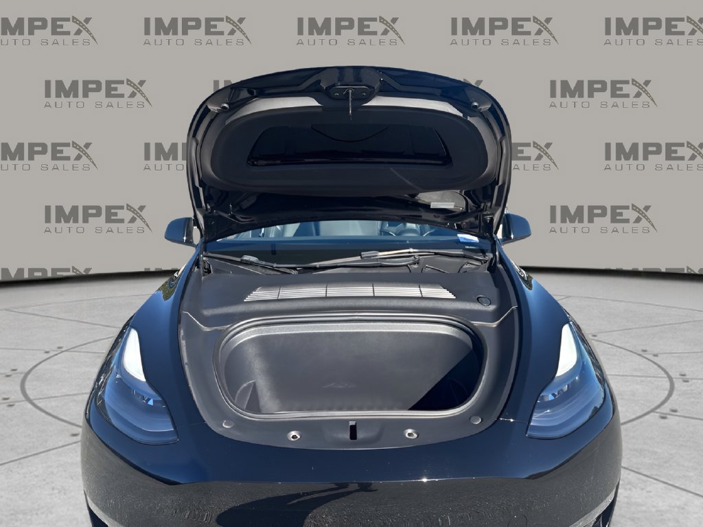 Used 2023 Tesla Model Y Long Range AWD/4WD image 31
