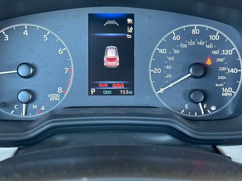 Certified 2024 Toyota Corolla Cross L image 31