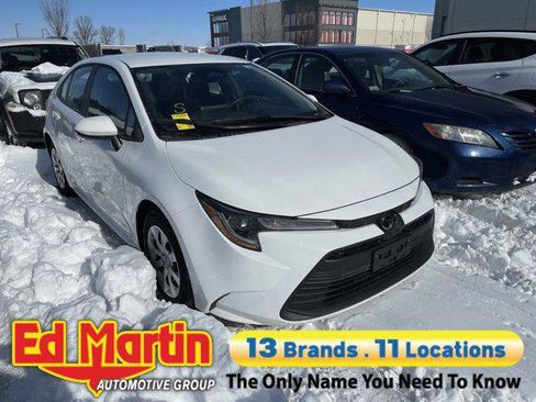 Certified 2024 Toyota Corolla LE image 1