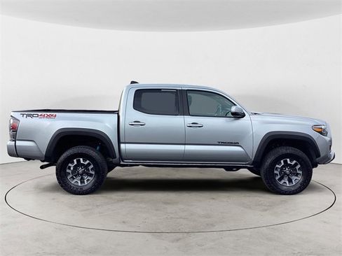 Certified 2023 Toyota Tacoma TRD Off-Road image 6