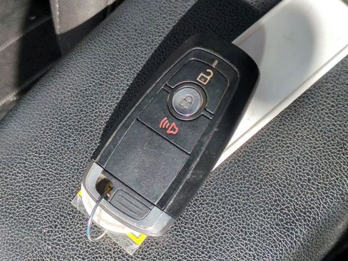 Used 2019 Ford EcoSport SE w/ SE Convenience Package image 36