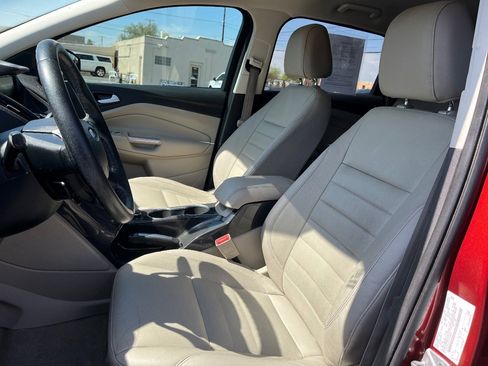Used 2014 Ford Escape Titanium FWD image 25