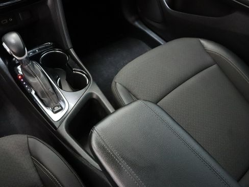 Used 2023 Buick Encore GX Preferred FWD image 16