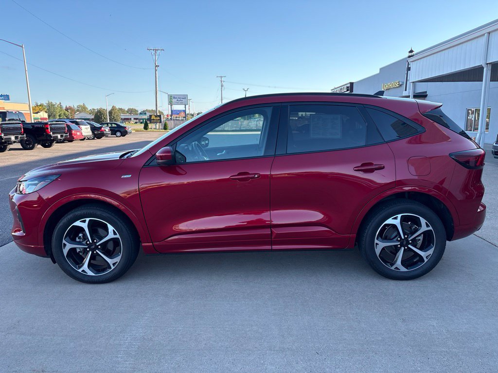Used 2023 Ford Escape ST-Line Select w/ Tech Pack #2 AWD/4WD image 4