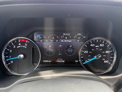 Used 2022 Ford F250 Platinum w/ FX4 Off-Road Package AWD/4WD image 18