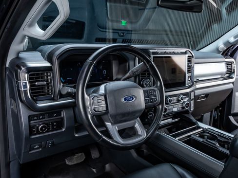 Used 2023 Ford F250 Lariat w/ Lariat Ultimate Package AWD/4WD image 16