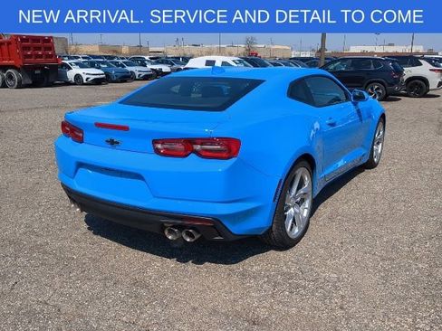 Used 2023 Chevrolet Camaro LT w/ Technology Package image 7