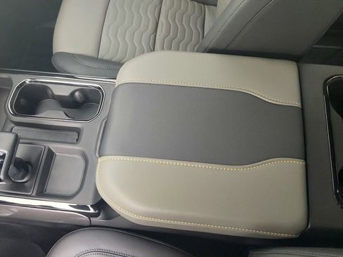 Certified 2025 Chevrolet Silverado 1500 ZR2 w/ Technology Package image 20