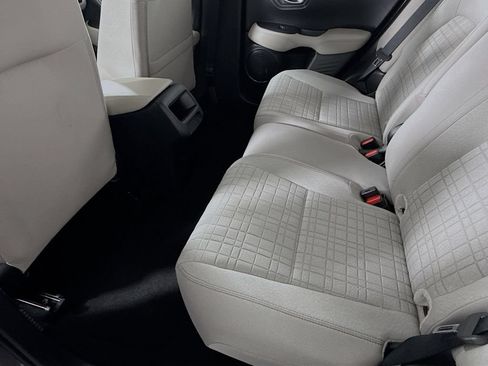 Certified 2024 Honda HR-V LX image 32