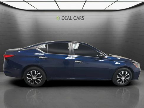 Used 2024 Nissan Altima 2.5 S FWD image 4