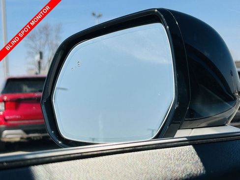 Used 2023 Lincoln Aviator AWD w/ Premium Package image 10