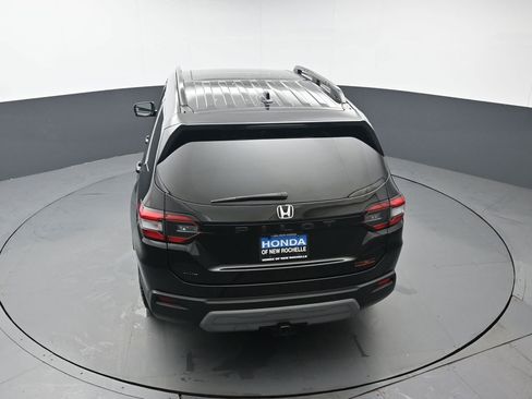 Used 2023 Honda Pilot TrailSport image 37