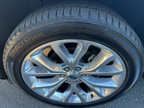 Used 2018 Ford Expedition Limited w/ Equipment Group 302A image 7