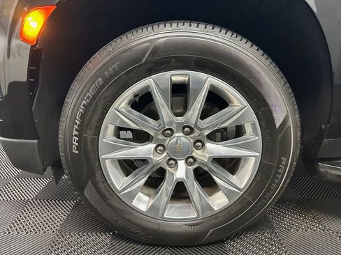 Used 2023 Chevrolet Tahoe Premier AWD/4WD image 39