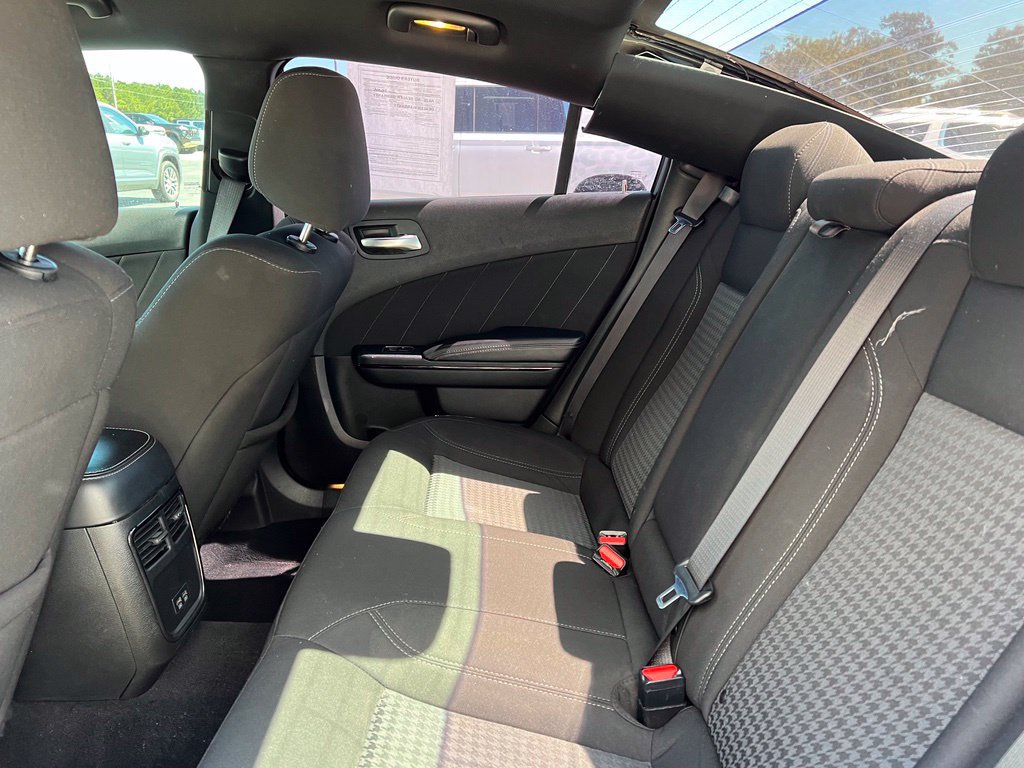 Used 2020 Dodge Charger SXT w/ Blacktop Package RWD image 12