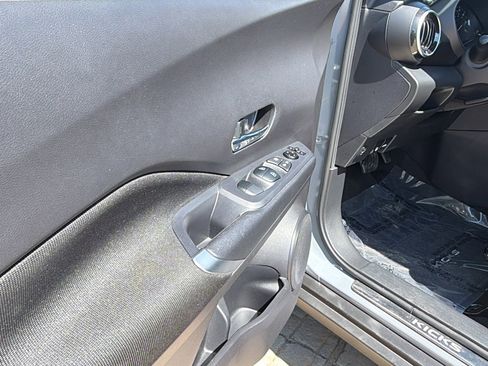 Used 2024 Nissan Kicks SV w/ Interior Electronics Package image 15