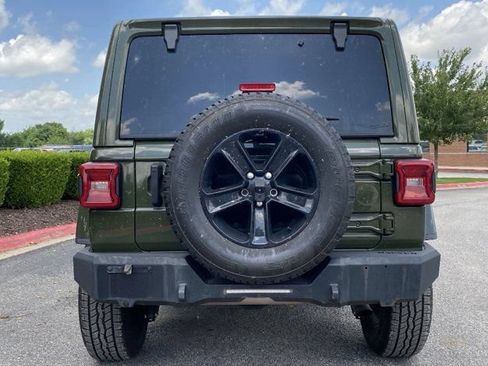 Used 2021 Jeep Wrangler Unlimited Sahara AWD/4WD image 5