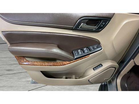 Used 2017 Chevrolet Suburban Premier w/ Max Trailering Package AWD/4WD image 10