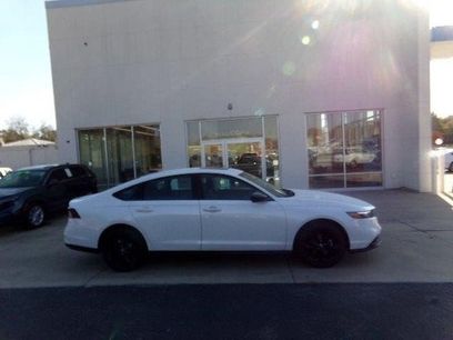 New 2025 Honda Accord SE