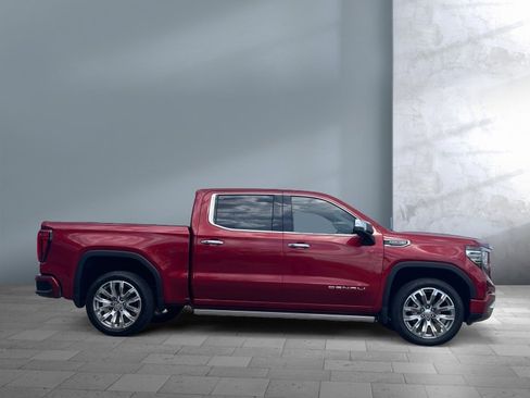 Used 2024 GMC Sierra 1500 Denali w/ Denali Reserve Package AWD/4WD image 7