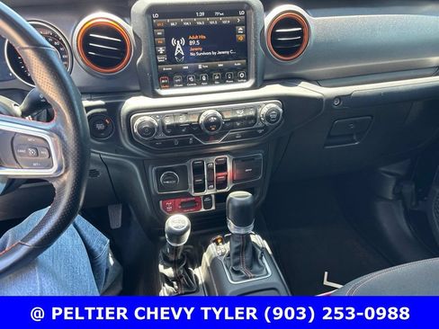 Used 2023 Jeep Gladiator Mojave w/ LED Lighting Group AWD/4WD image 14