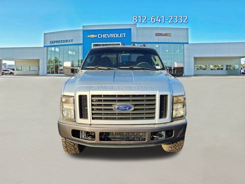 Used 2008 Ford F250 FX4 image 2