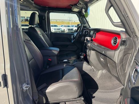 Used 2021 Jeep Wrangler Unlimited Rubicon image 32