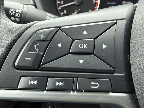 Used 2025 Nissan Altima 2.5 SV image 27