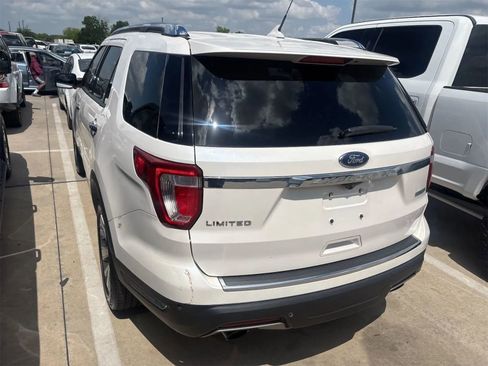 Used 2019 Ford Explorer Limited image 4