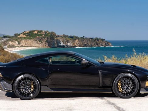 Used 2024 Aston Martin Valour image 80