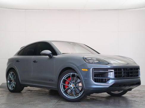 Used 2026 Porsche Cayenne GTS AWD/4WD image 1
