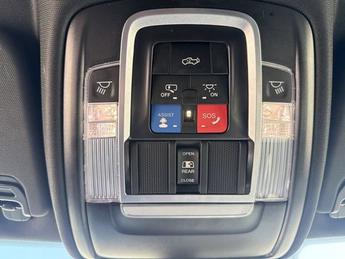 Used 2025 RAM 1500 Big Horn AWD/4WD image 25