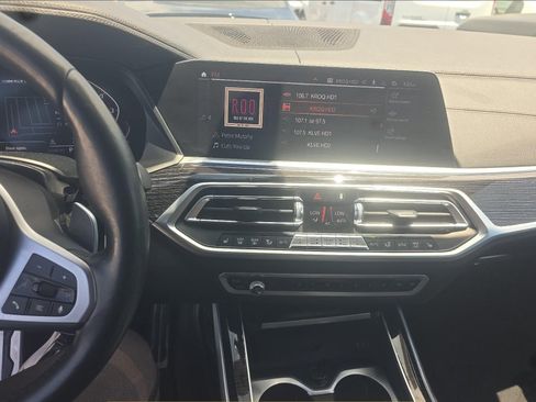 Used 2020 BMW X7 M50i w/ Executive Package AWD/4WD image 11