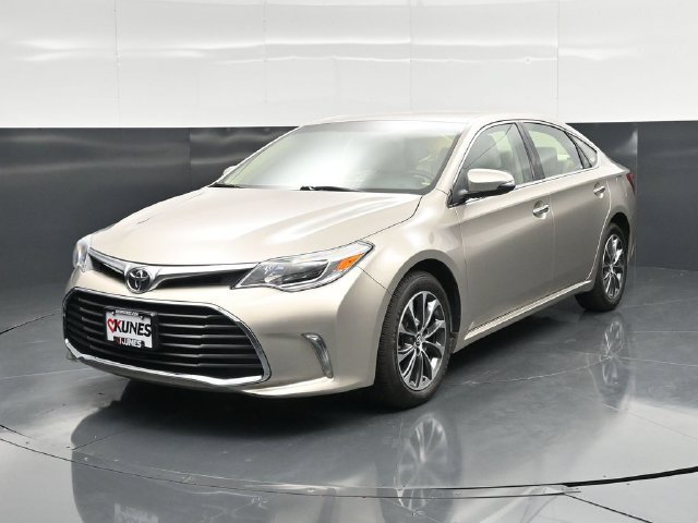 Used 2016 Toyota Avalon XLE FWD image 6