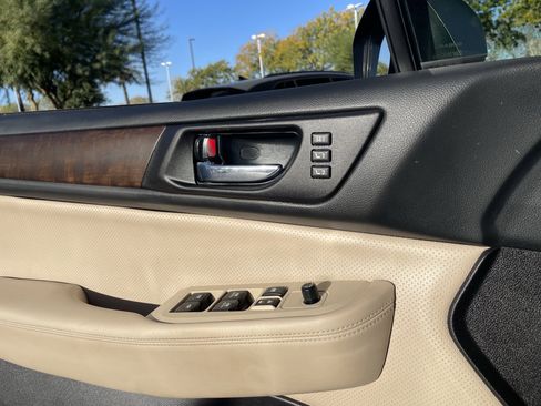 Used 2017 Subaru Outback 3.6R Limited image 20