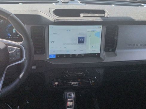 Certified 2025 Ford Bronco Outer Banks AWD/4WD image 17