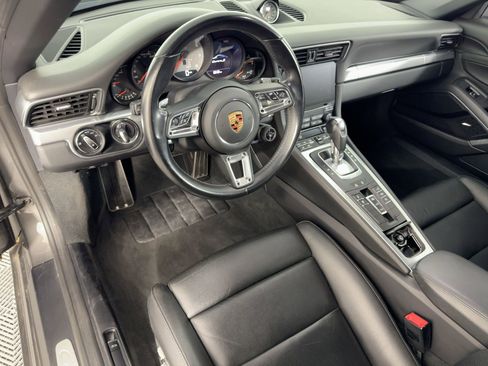 Used 2018 Porsche 911 Carrera S image 4