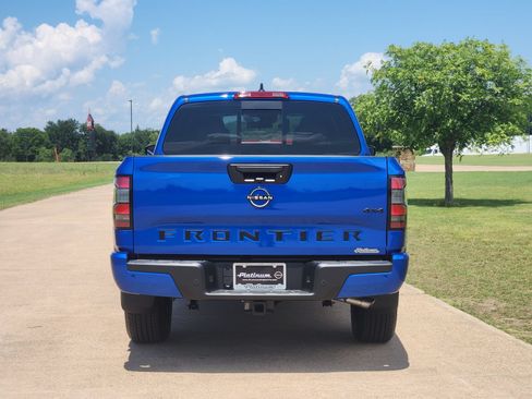 New 2026 Nissan Frontier SV w/ SV Convenience Package AWD/4WD image 8