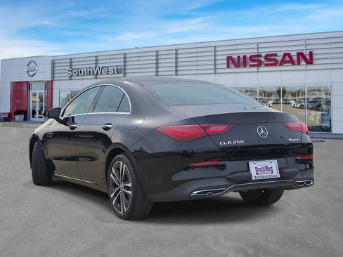 Used 2024 Mercedes-Benz CLA 250 4MATIC image 9