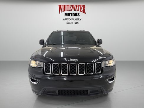 Used 2018 Jeep Grand Cherokee Laredo RWD image 6