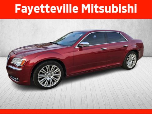 Used 2014 Chrysler 300 C w/ Light Group image 3