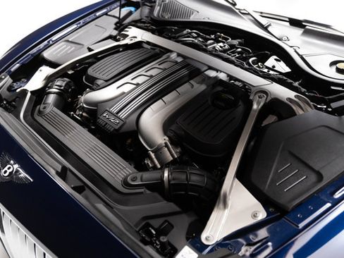 Used 2021 Bentley Flying Spur W12 image 39