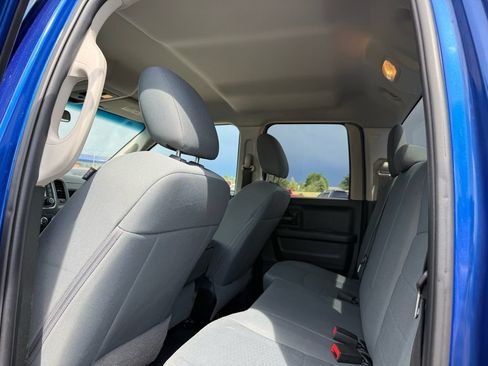 Used 2018 RAM 1500 Express w/ Express Value Package AWD/4WD image 17
